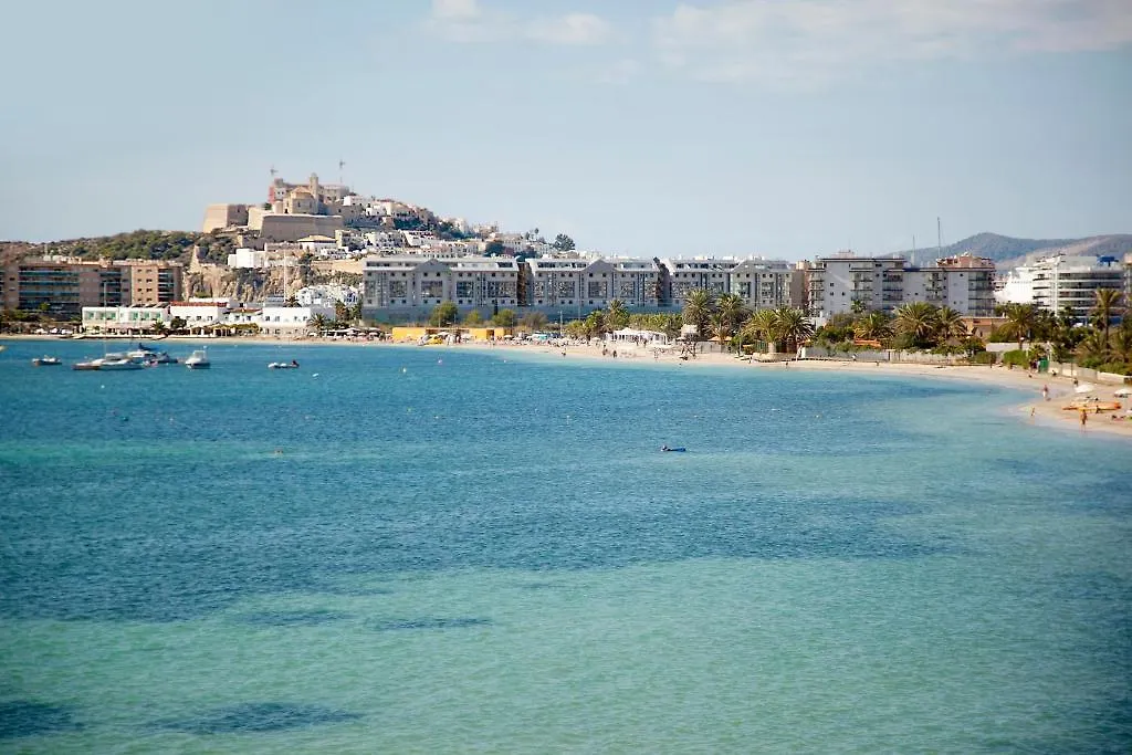 Hotel Ses Figueres تالامانكا